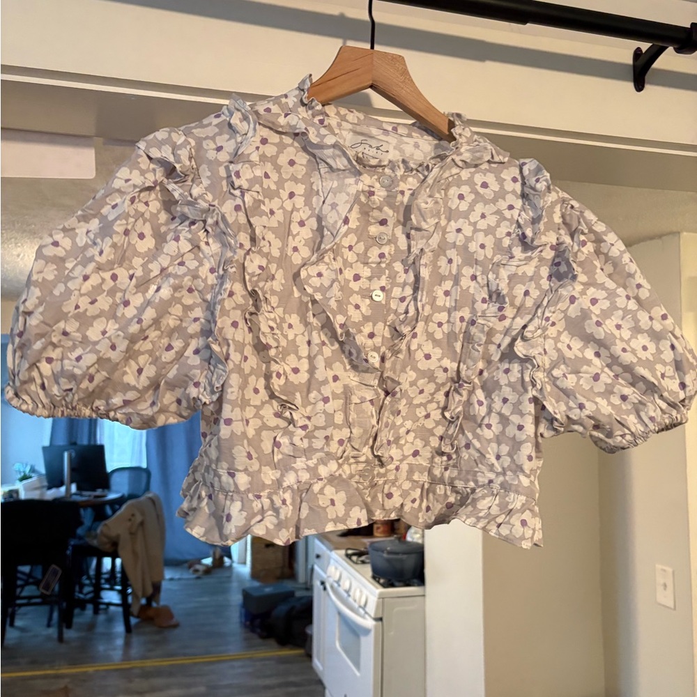 Floral Ruffle Blouse - Picture 2 of 3